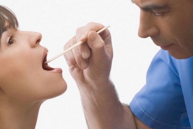 Что делать, если обнаружили гнойники в горле без температуры